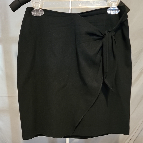 Chic Black Mini Pencil Skirt with Wrap Tie - Picture 1 of 6